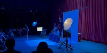 Viven la experiencia del teatro desde el escenario con obra “Plagio de Palabras”