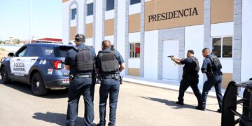 Preparan a policías y bomberos en escenarios reales dentro del pueblo táctico del ISSCUU