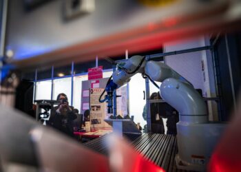 Invitan a jóvenes chihuahuenses a participar en la Feria de Ciencias e Ingenierías 2026