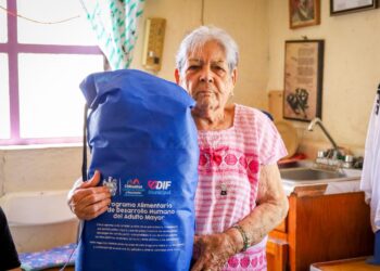PAAM: apoyo alimentario que el DIF Municipal entrega mensualmente a adultos mayores